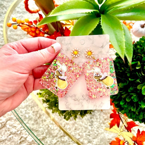 Ray The Firefly Acrylic Earrings - Picture 4 of 5